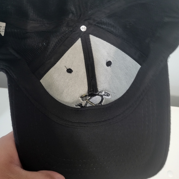 Pittsburgh Penguins NHL adjustable hat - Picture 5 of 6